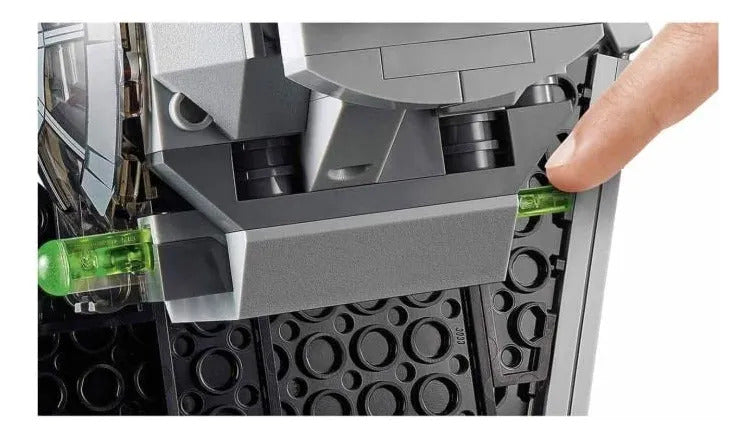LEGO Star Wars Caza TIE Imperial 75300 - Set con 3 Minifiguras para Niños 8+