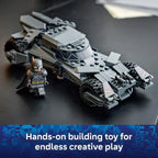 LEGO DC Batman Batmóvil 76331 con Minifigura - Set de Construcción Superhéroes