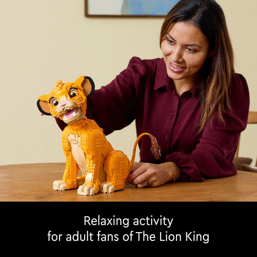 LEGO Disney Simba Joven El Rey León - Set de Construcción Coleccionable 18+